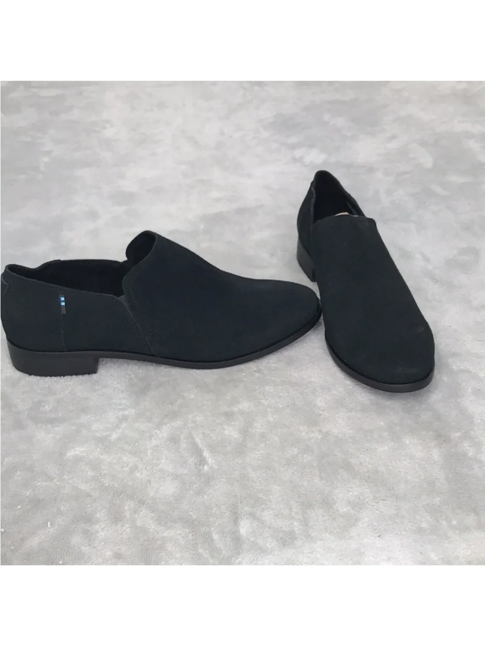 Toms Women's Shay Low in Black Suede Size 9.5